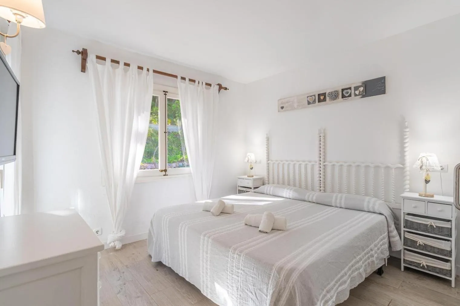 Can Botana 4-Gorgeous Beach Accommodation Cala de Sant Vicenc Vakantiehuis