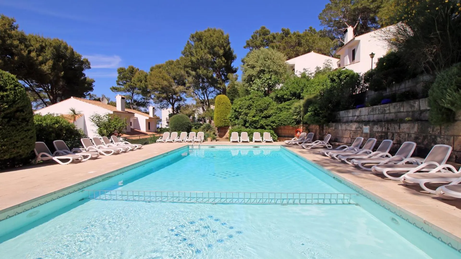 Can Botana 4-Gorgeous Beach Accommodation Cala de Sant Vicenc Spanje