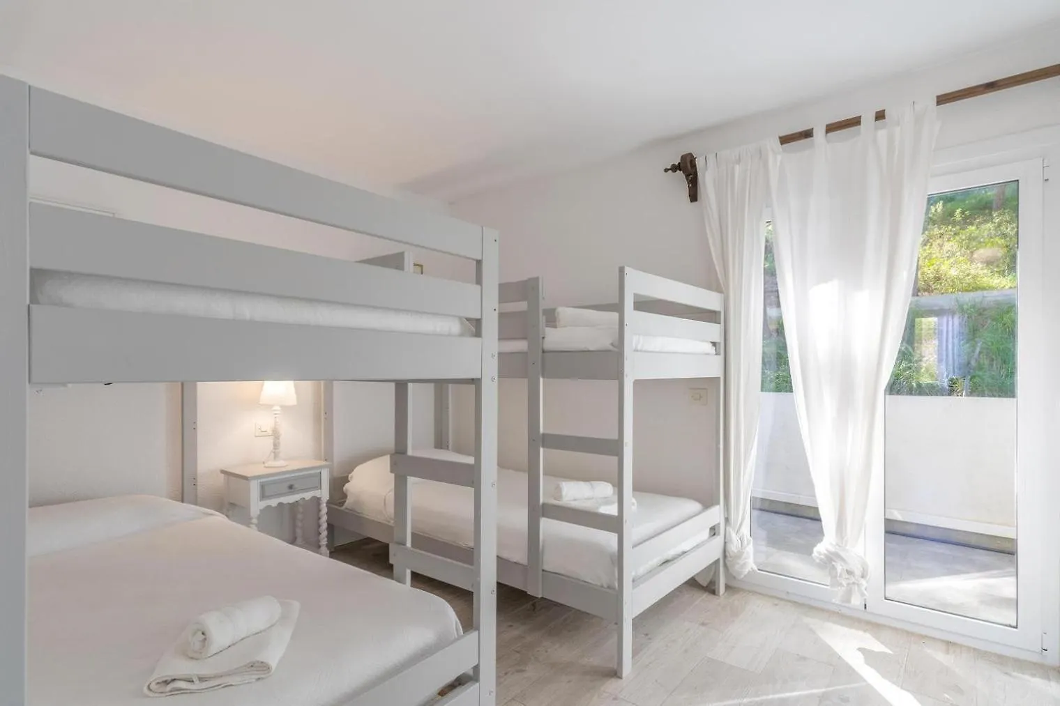 Can Botana 4-Gorgeous Beach Accommodation Cala de Sant Vicenc